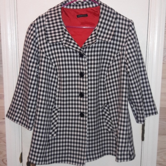 Courtenay Jackets & Blazers - Light weight houndstooth coat